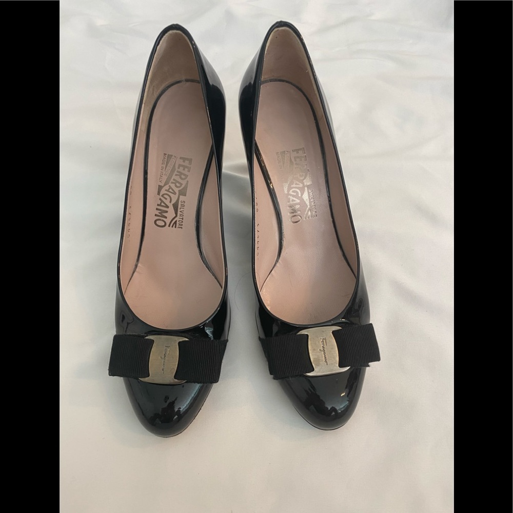 Ferragamo Patent Leather Black Pumps